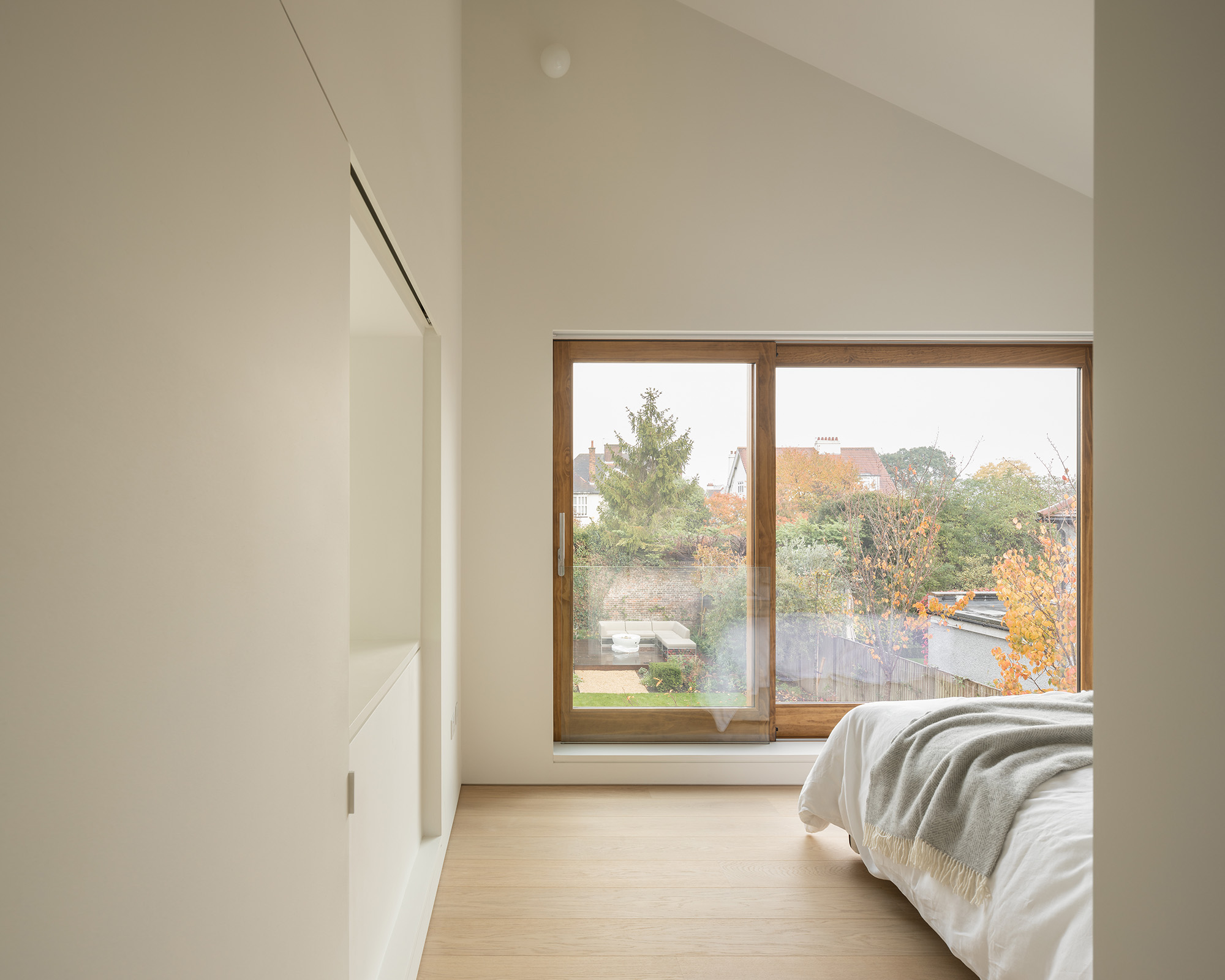 Erbar Mattes Architects Wimbledon custom new build contemporary modern timber frame brick house villa conservation area master bedroom